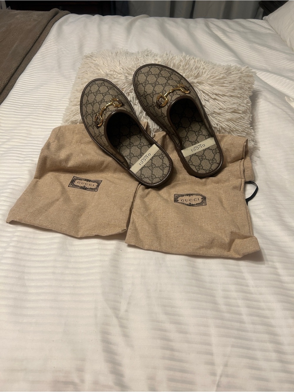 Gucci Beige GG Supreme Horsebit Slip-On Mules